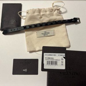 Valentino Garavani Rockstud bracelet (Black on Black) NWT